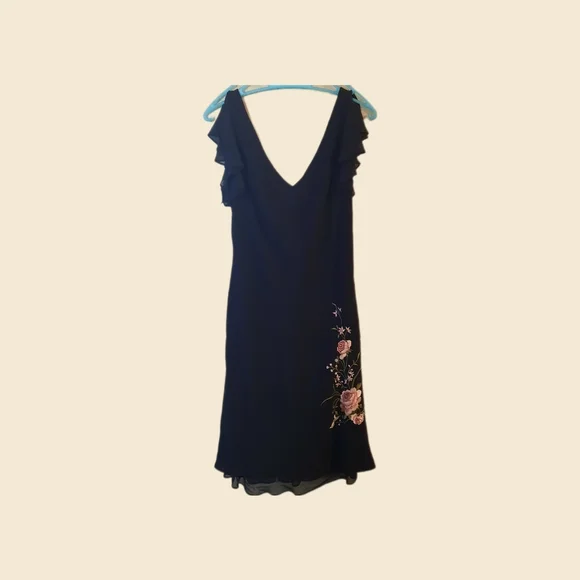 Dress - Picture 1 of 5